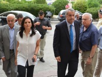 Επίσκεψη Μάκη Βορίδη - Όλγας Κεφαλογιάννη στον 19χρονο τραυματία στον Ερυθρό Σταυρό.